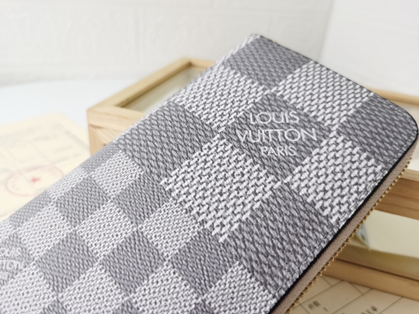 LVコピーウォレット細部ディテール